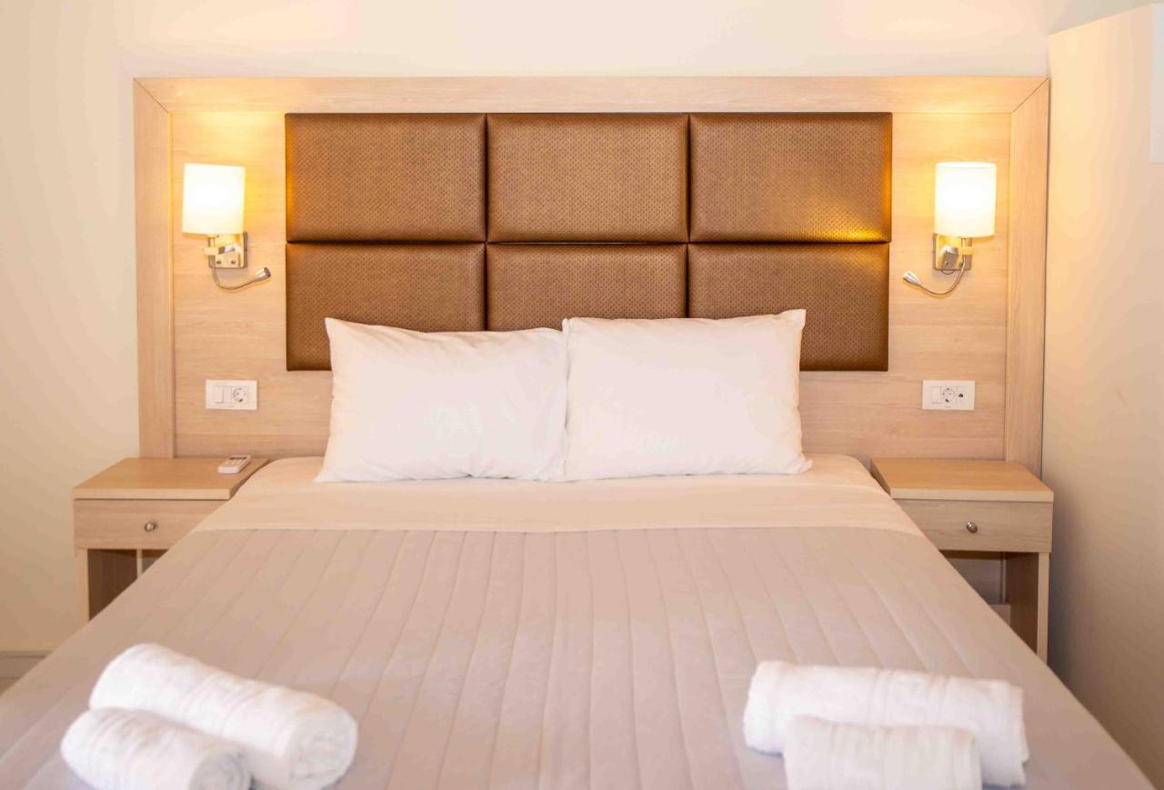 Otel Laguna 4*